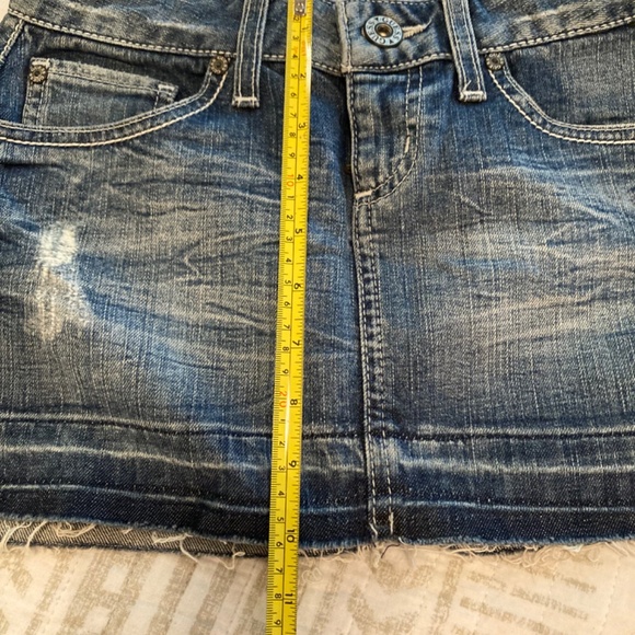 Vintage Guess Denim Jean Mini Skirt Sz 24 - Picture 4 of 10